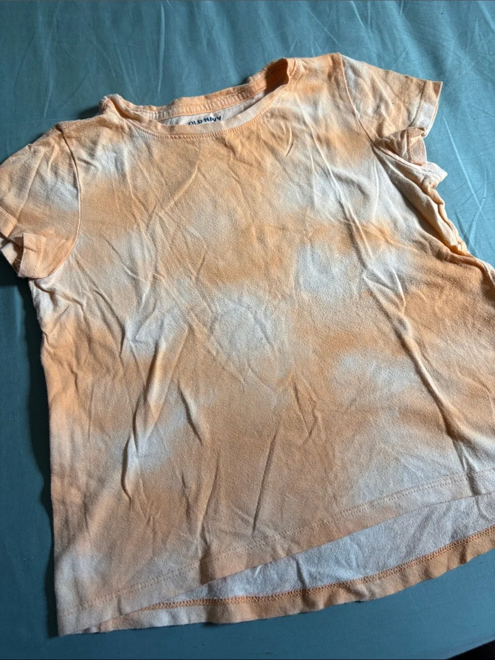 Old Navy Short Sleeve Tie-Dye Tee in Peach and White